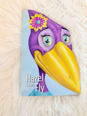 💫10/$25 • Hazel Can Fly Boardbook